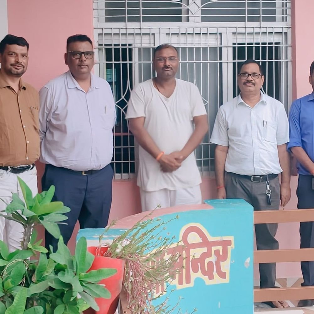 राधाकांत ओझा को BJP ने राज्यसभा का उम्मीदवार बनाया:प्रयागराज के श्री सुमंगलम् परिवार में जश्न, संस्था से जुड़े बच्चों ने भी जताई खुशी