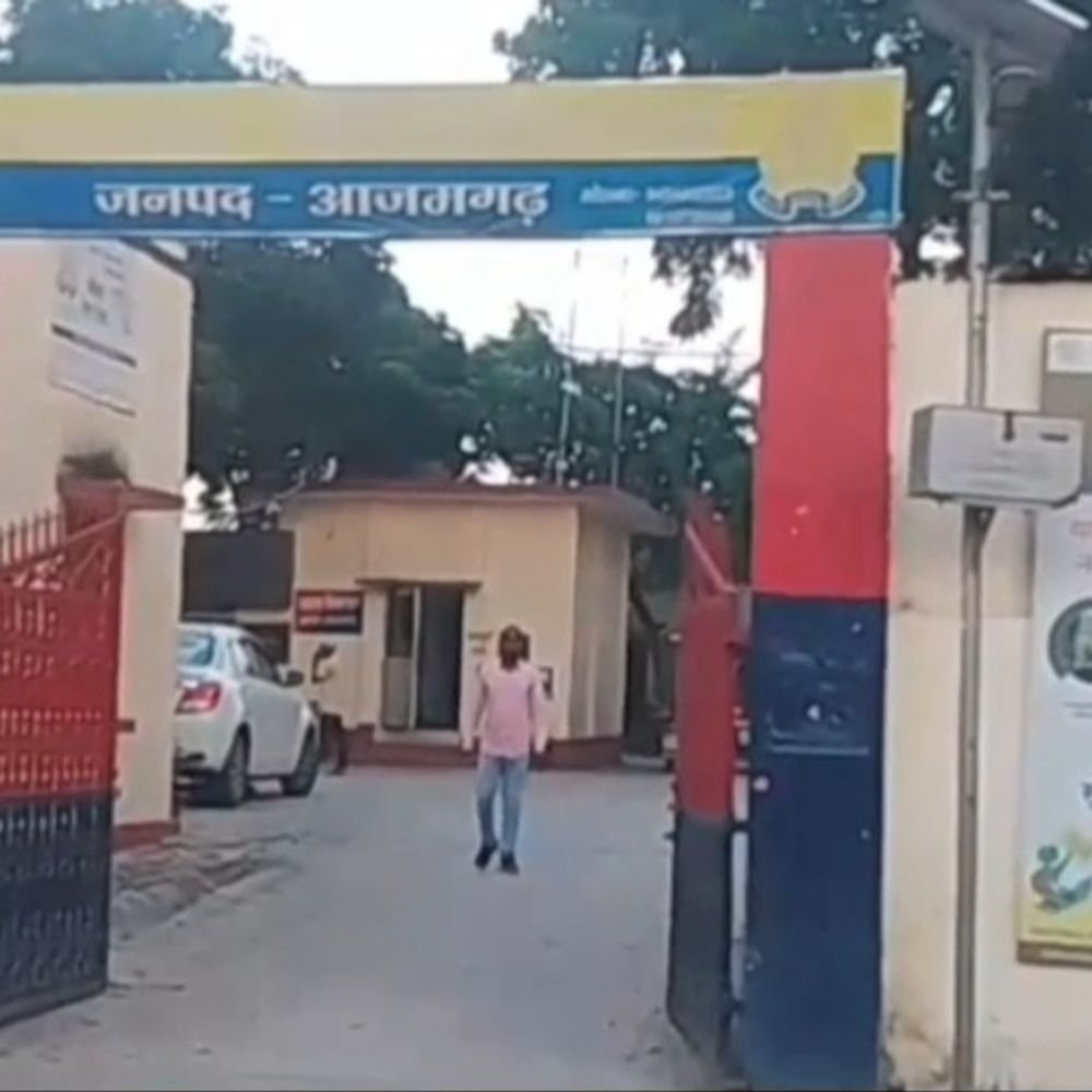 आजमगढ़ में सड़क हादसा शिक्षक की मौत:पीछे से बाइक में ट्रक ने मारी थी टक्कर, गोरखपुर के चौरी चौरा में थी तैनाती
