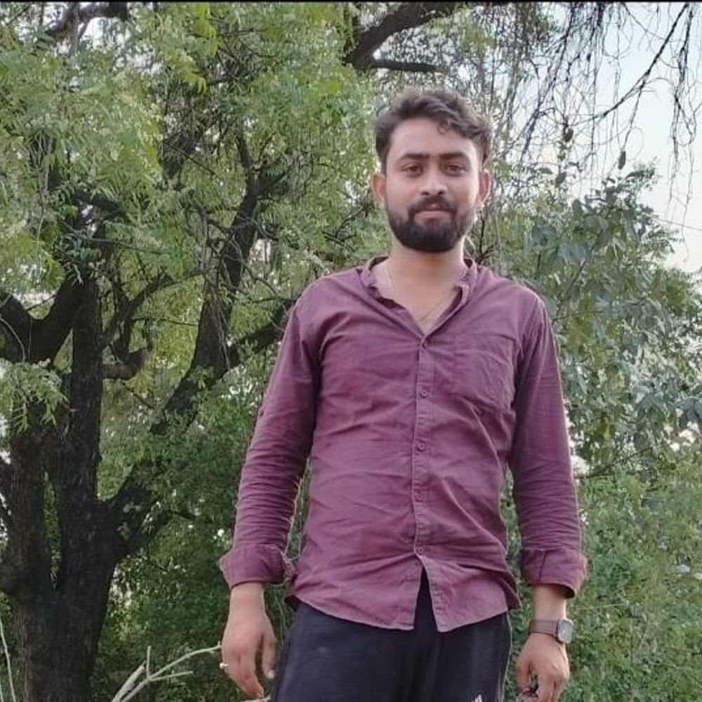 बाइक से गिरकर घायल हुए डॉक्टर की कानपुर में मौत:बीरा गांव के पास हुआ था हादसा; राठ से उरई और फिर कानपुर रेफर किए गए थे