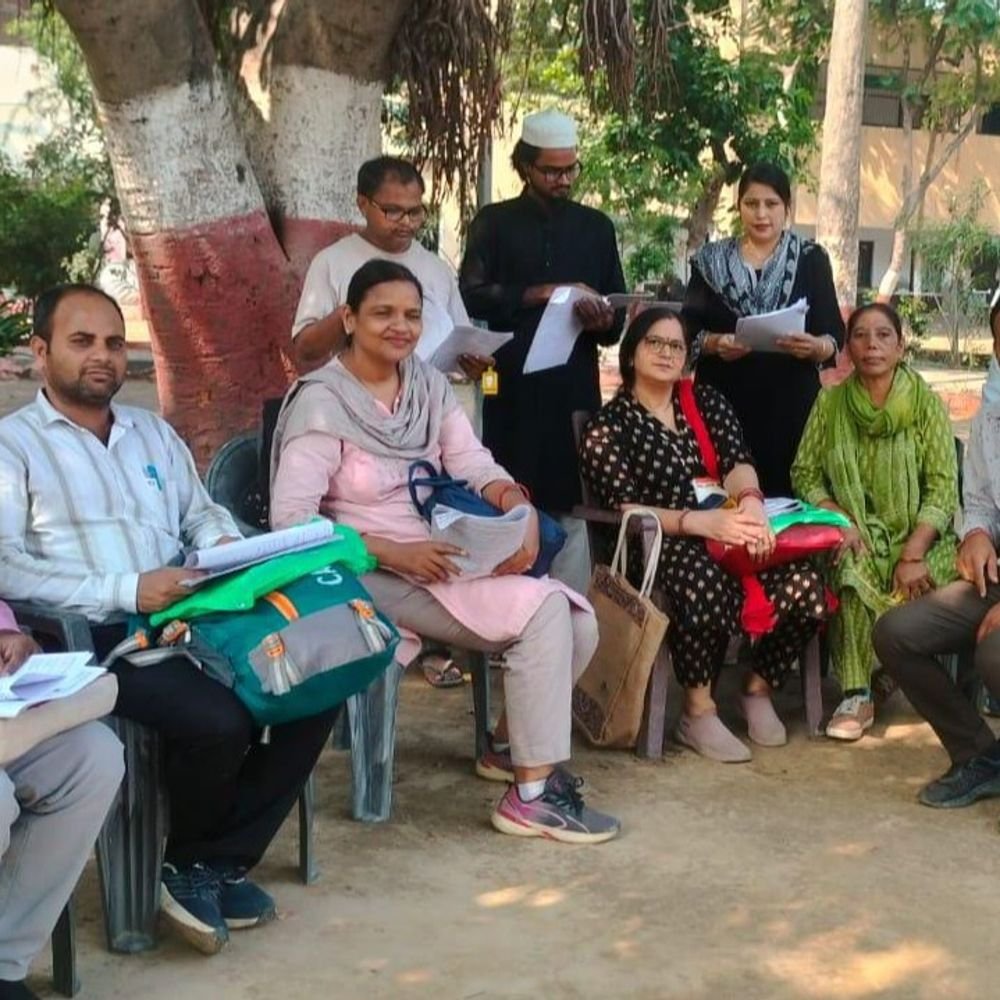 आज सुबह से शाम तक बूथों पर मिलेंगे BLO:गाजियाबाद में वोटर लिस्ट में नाम जोड़ने के लिए सभी बूथों पर विशेष अभियान