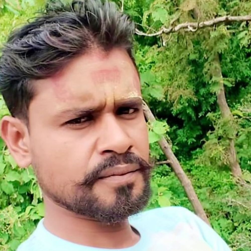 प्रेमिका के घर में घुसकर फायरिंग, चाची की मौत:चित्रकूट में चाचा गंभीर, आरोपी ने खुद को गोली मारी; इलाज के दौरान दम तोड़ा