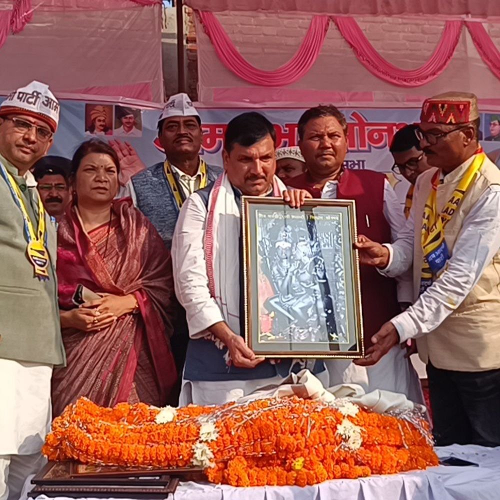संजय सिंह ने चुनाव आयोग पर साधा निशाना:बैलेट पेपर से चुनाव की मांग, CEC का इस्तीफे मांगा; विंध्य एक्सप्रेस-वे के खिलाफ आंदोलन का ऐलान