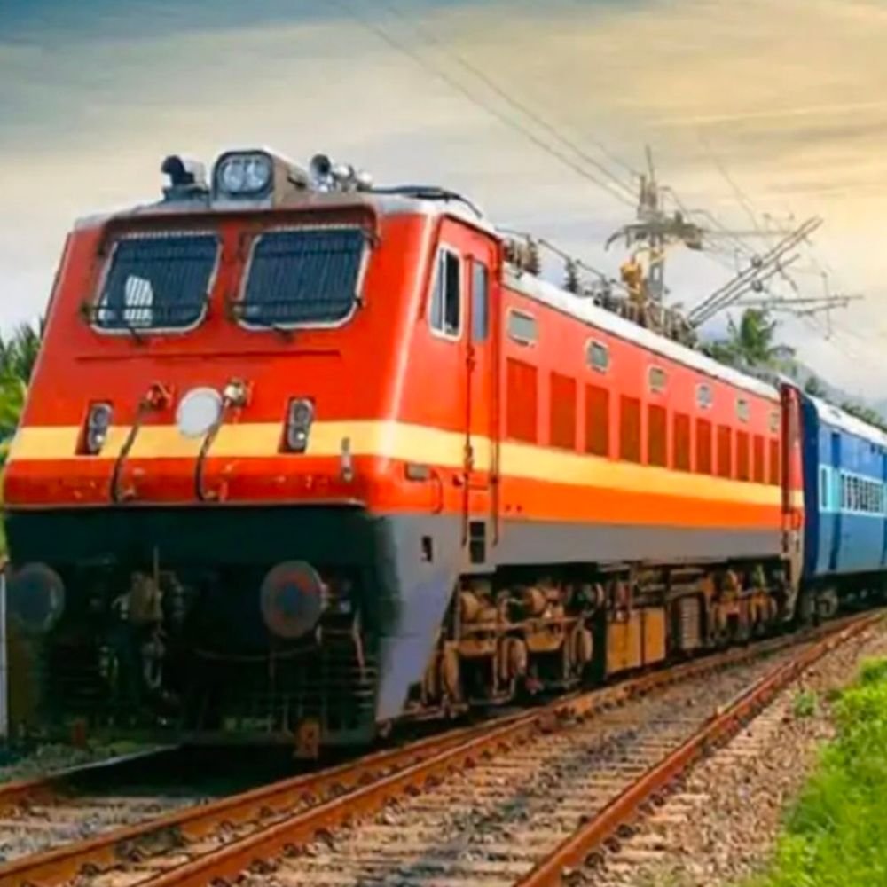 मऊ-मुंबई स्पेशल ट्रेन का बदला समय:23 अक्टूबर से लागू होगा नया शेड्यूल, बनारस-ज्ञानपुर रोड पर बदलेगा स्टॉपेज