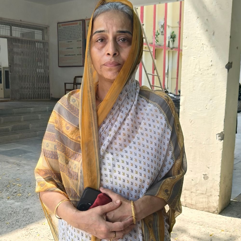 मथुरा में पति की मौत को हत्या बता रही पत्नी:जेठ पर आरोप, ढाई महीने से काट रही अफसरों के चक्कर