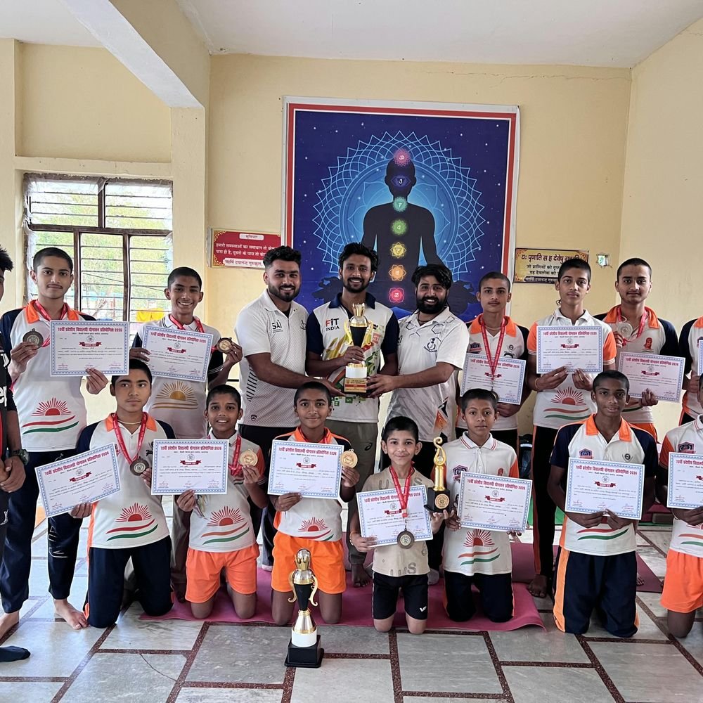 सहारनपुर मंडल के खिलाड़ियों ने जीते पदक:आजमगढ़ में हुई प्रादेशिक योगासन प्रतियोगिता में मानव और अनंत को मिला गोल्ड