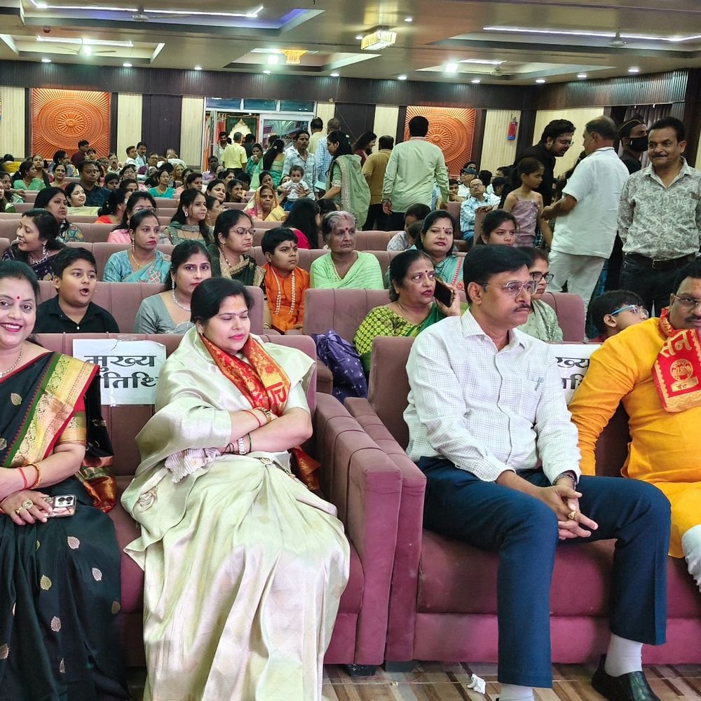 उरई में अग्रसेन जयंती समारोह आयोजित:नृत्य में अरम्या और फैंसी ड्रेस में आर्या अग्रवाल रहीं प्रथम