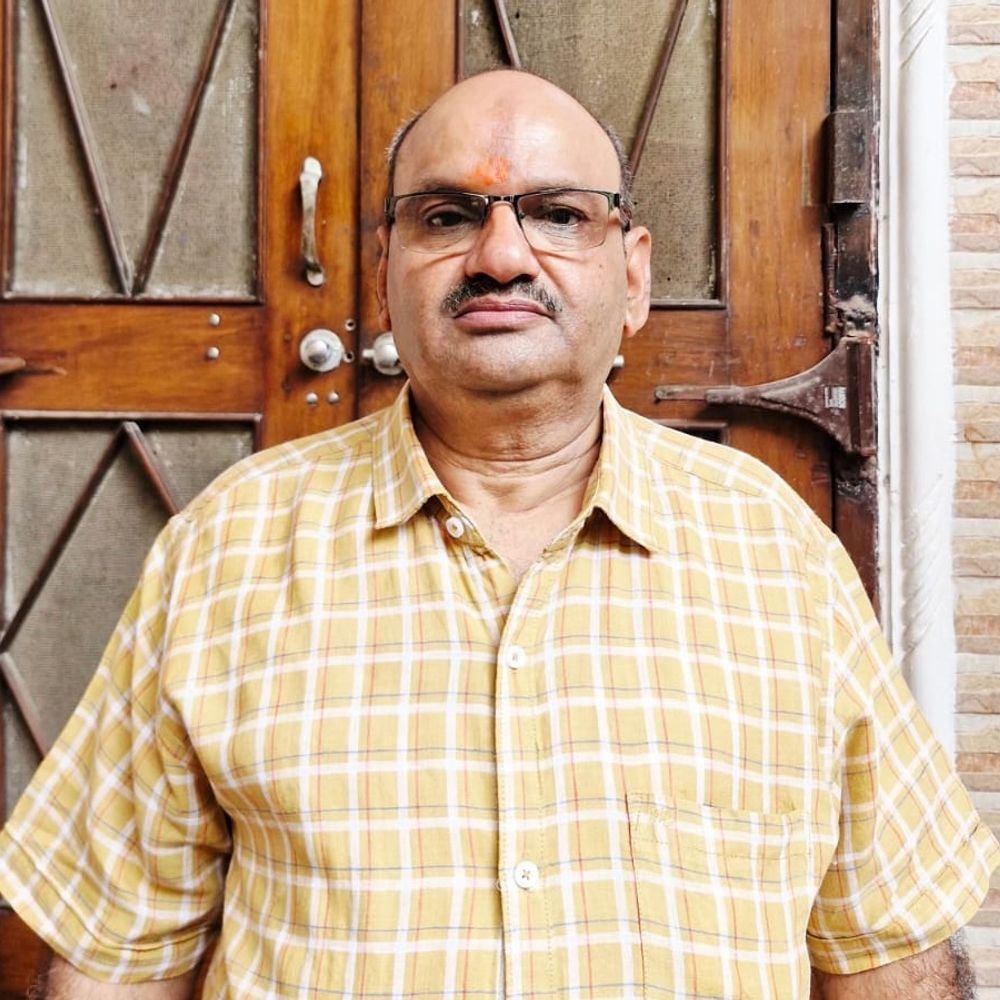 फिरोजाबाद में रिटायर्ड प्रधान सहायक से ठगी की कोशिश:खुद को मुंबई क्राइम ब्रांच का इंस्पेक्टर बताया, विदेश भेजने का लगाया आरोप; सवालों से बौखलाया ठग