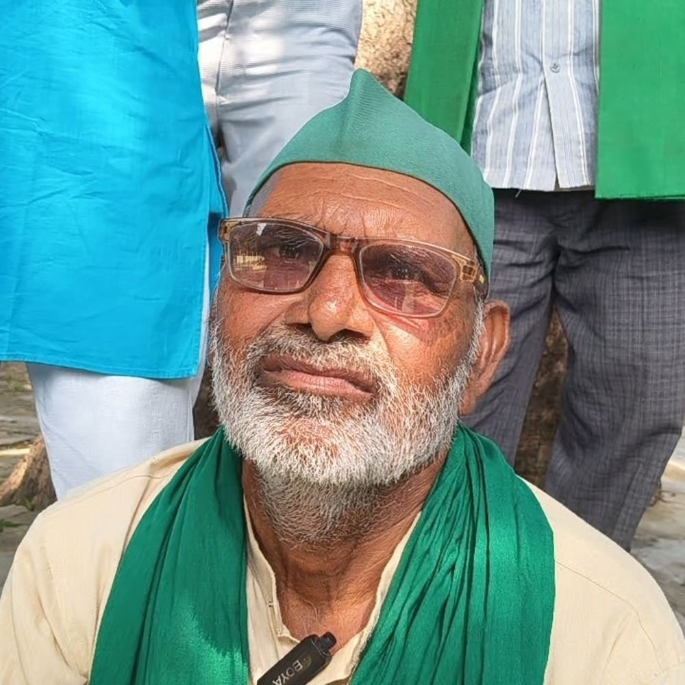 मैनपुरी में सरकार के खिलाफ प्रदर्शन:तिकोनिया पार्क में नारेबाजी, फसलों के वाजिब दाम और ज्ञानेश कुमार के इस्तीफे की मांग