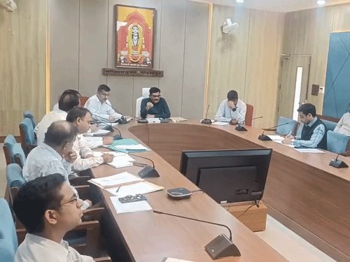हर जिले में बनेगा एनिमल बर्थ कंट्रोल सेंटर:आवारा कुत्तों की समस्या को लेकर कमिश्नर ने दिए निर्देश