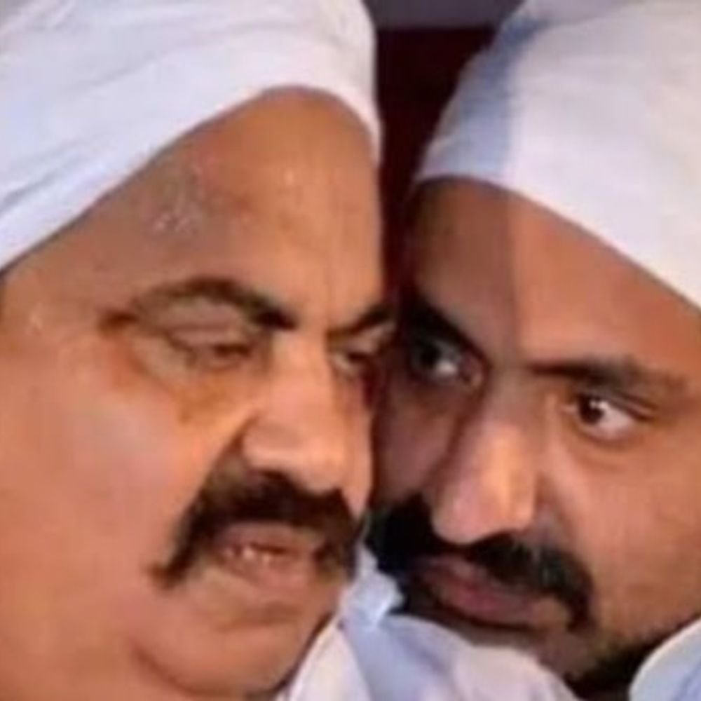 अतीक गैंग, करीबियों पर फिर पुलिस का एक्शन:प्रयागराज में FIR, गैंगस्टर एक्ट, बुल्डोजर एक्शन से खलबली, कई रडार पर
