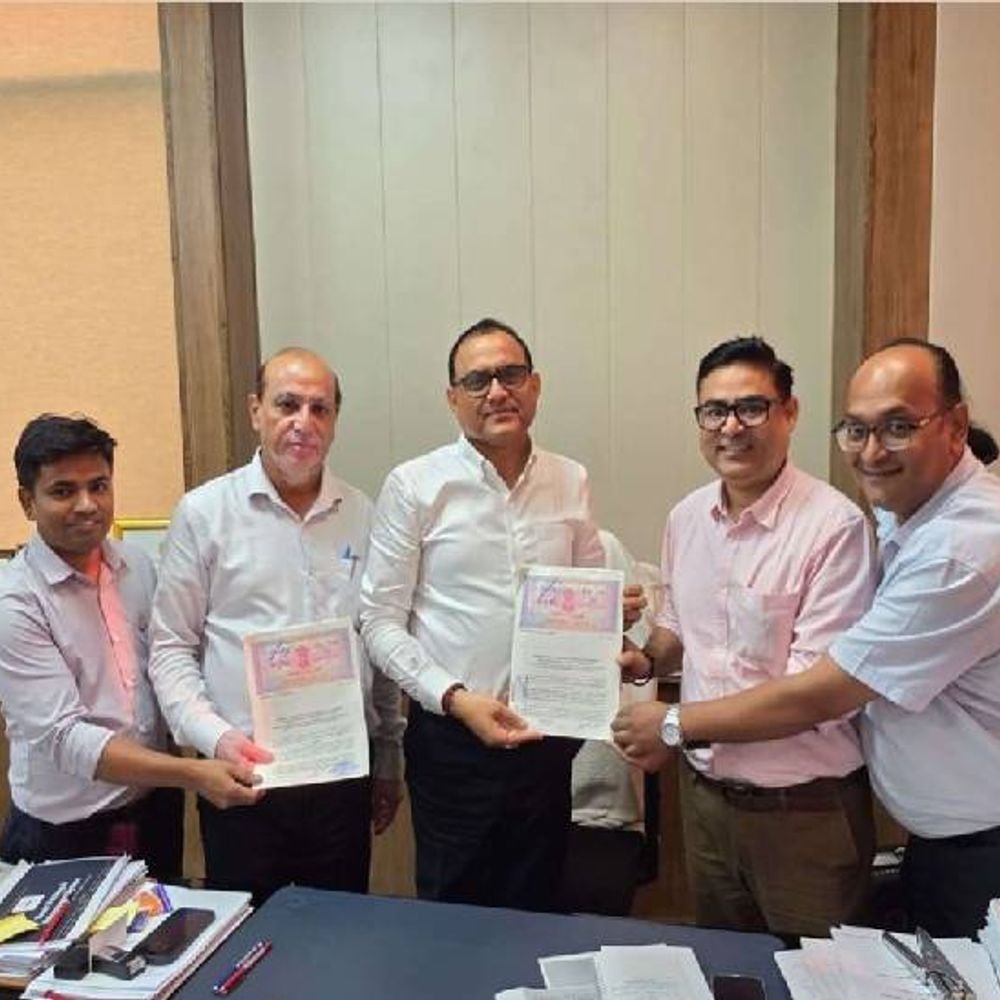 नोएडा में 78 जगह बनेंगे ईवी चार्जिंग स्टेशन:कंपनी के साथ 10 साल का हुआ समझौता, 48 स्थान तय; सेक्टर-150 से सेक्टर-2 तक मिलेगी सुविधा