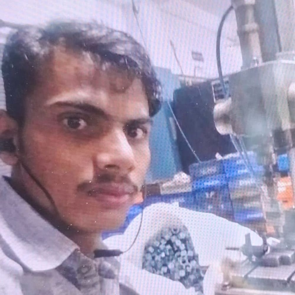 घर में फंदे से लटका मिला युवक का शव:जालौन में कमरे के अंदर मिली लाश, जांच में जुटी पुलिस