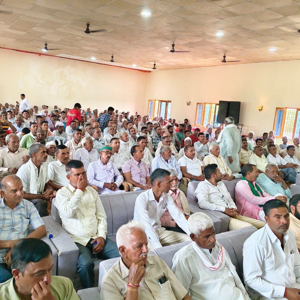 अमरोहा में संभल के 23 गांव जोड़ने की मांग:ग्रामीणों ने प्रशासनिक दूरी, आवागमन में होने वाली परेशानियों का मुद्दा उठाया