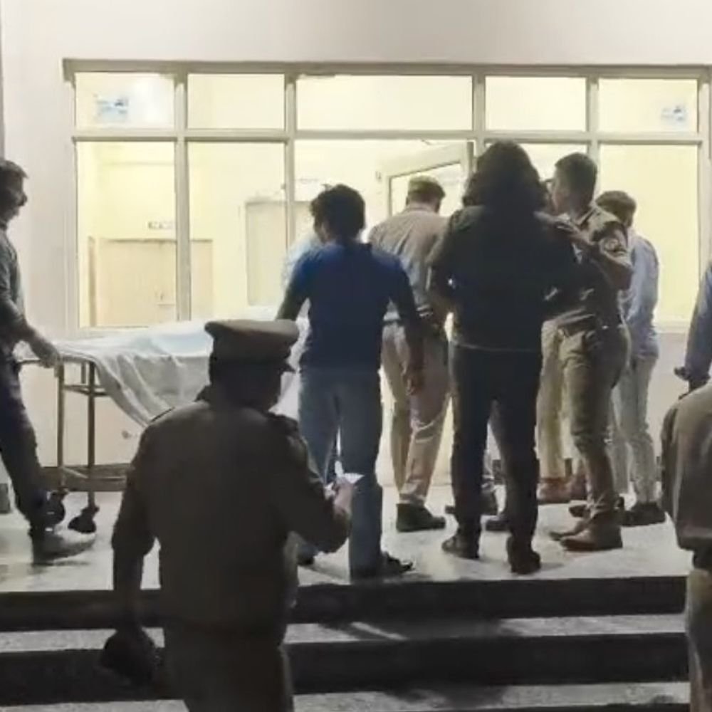 बुलंदशहर चाकू से गोदकर युवक की हत्या:मामूली बात पर विवाद के बाद किए ताबड़तोड़ वार, अस्पताल में तोड़ा दम
