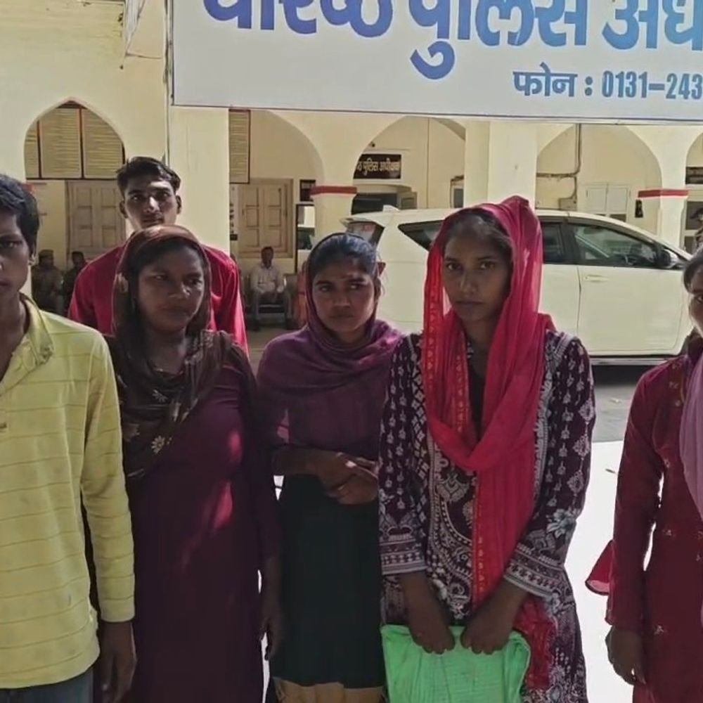 मुजफ्फरनगर में सरकारी जमीन से कब्जा हटाने के दौरान विवाद:लेखपाल, प्रधान और पुलिस पर दुर्व्यवहार का आरोप; SSP से जांच की मांग