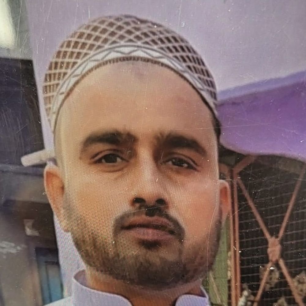 कार ने बाइक सवार दो चचेरे भाइयों को रौंदा, मौत:खुर्जा में नानी के अंतिम संस्कार से लौटते समय हादसा, ड्राइवर हिरासत में