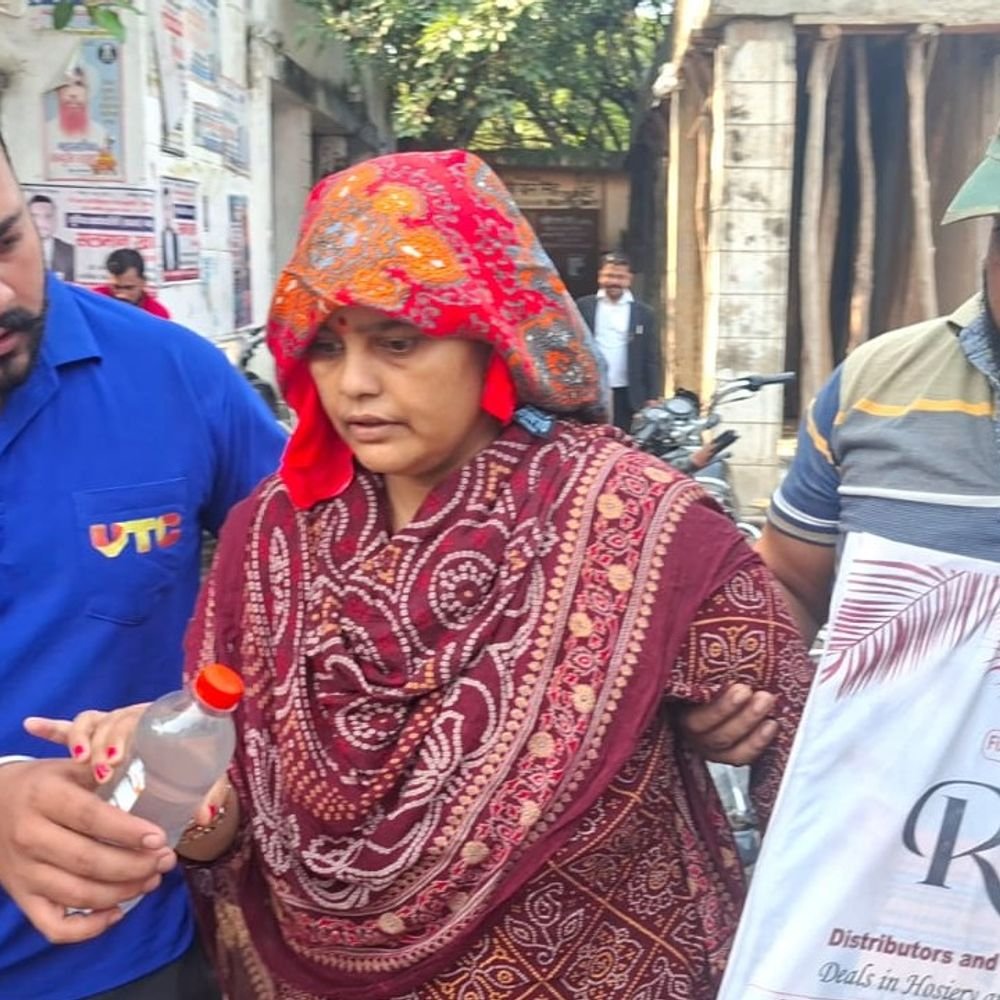 हादसे में घायल महिला ने पुलिस से लगाई गुहार:इलाज खर्च का वादा कर आरोपी ने एफआईआर रोकी, अब दे रहा धमकियां