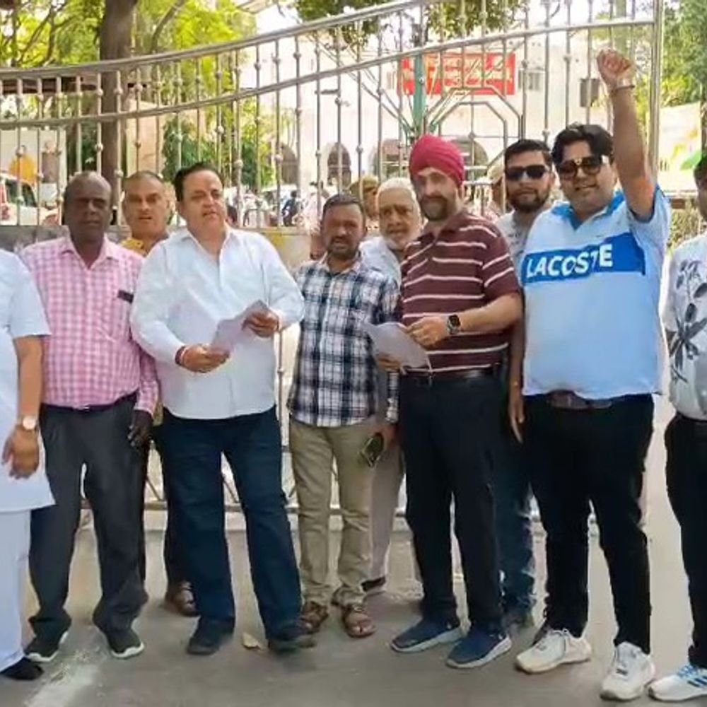 व्यापारियों ने जीएसटी सर्वे से छूट देने की मांग की:बोले -बाजार पहले से मंदी झेल रहा है, बारिश से भी कारोबार पर असर