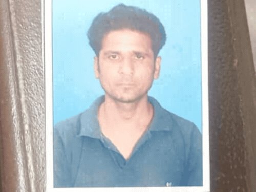 पुलिस-कर्मी ने मारी थी शिक्षक नेता के भतीजे को गोली:पत्नी बोली-एनकाउंटर हो, घर पर बुलडोजर चले