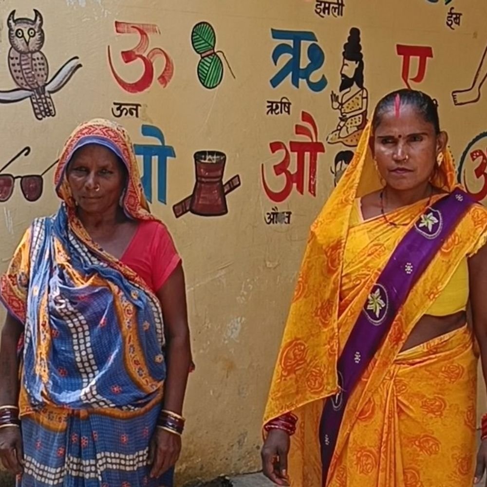 आंगनबाड़ी केंद्रों पर भोजन बनाने वाले रसोइयों का पारिश्रमिक लंबित:श्रावस्ती में 5 साल से भुगतान न मिलने का आरोप, मिड-डे मील का पैसा मिल रहा