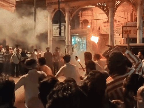 धनकुट्टी की सड़क पर दौड़े दंगाई:कानपुर पहुंची ब्रिटिश ब्रांड की "मॉरिस माइनर" कार, कत्था वाला धर्मशाला में "गांधी एण्ड माय मदर" की शूटिंग