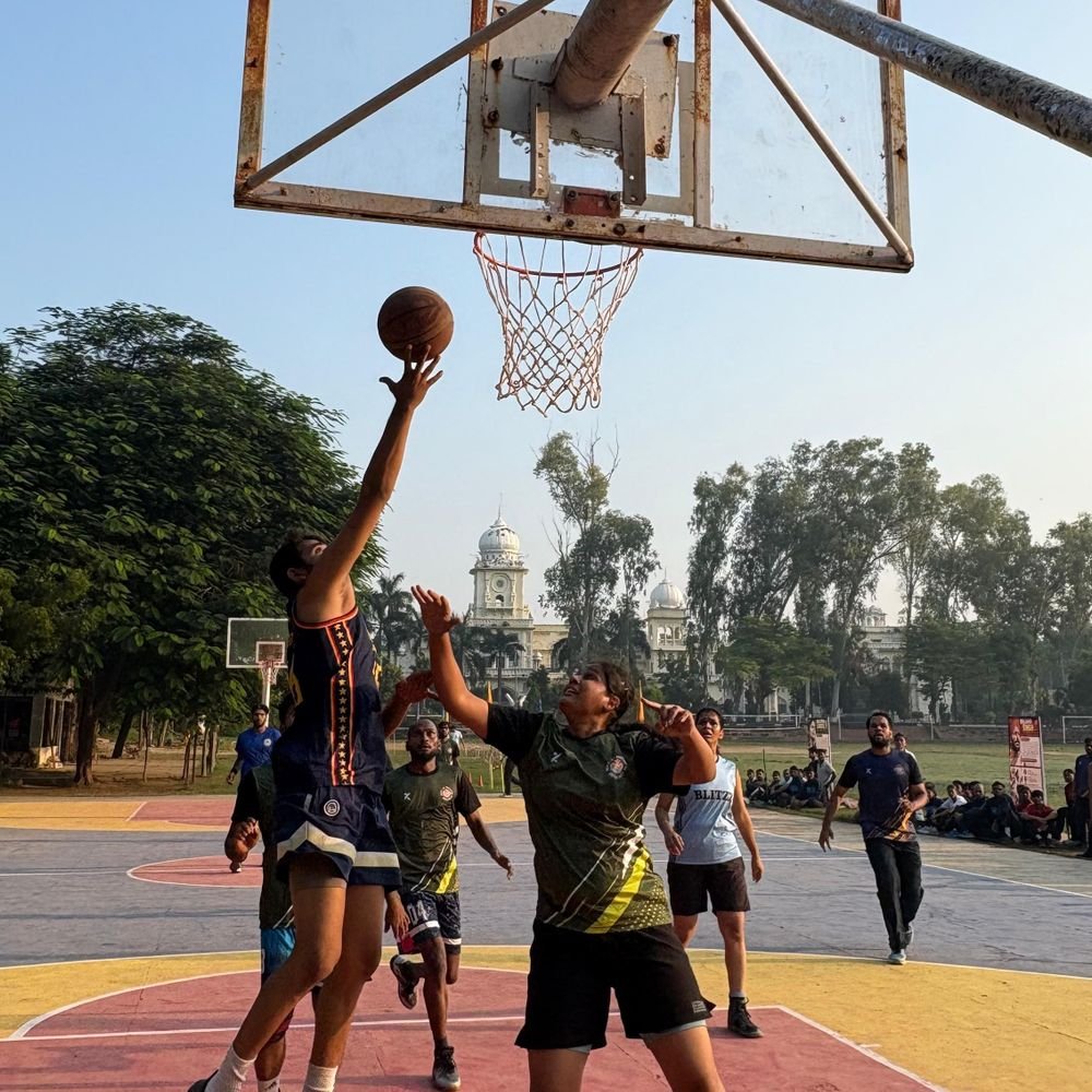 नीलिमा घोष हाउस ने जीता लखनऊ विश्वविद्यालय बास्केटबॉल फाइनल:अमृता कौर हाउस को 54-51 से हराया, रोमांचक मुकाबला एक्स्ट्रा टाइम तक चला