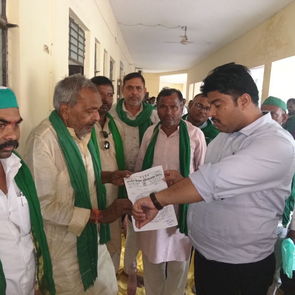 भारतीय किसान यूनियन टिकैत ने दिया धरना:किसानों की समस्याओं को लेकर 27 अक्टूबर को ललौली में महापंचायत का ऐलान