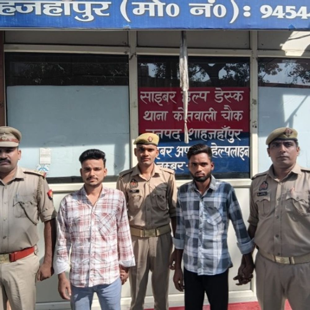 बेटी-भांजी को भगा ले जाने वाले दो गिरफ्तार:पिता ने दर्ज कराई थी एफआईआर, पुलिस ने गर्रा पुल से पकड़ा