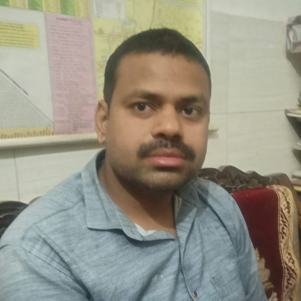 महिला सिपाही के पति की मौत:बहराइच मेडिकल कॉलेज में इमरजेंसी वार्ड में भर्ती न करने का आरोप, सांस लेने में दिक्कत थी