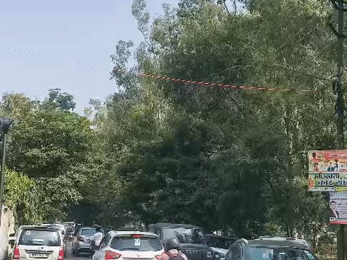 गाजियाबाद में रात में सर्द होने लगा मौसम:सुबह धूप खिलने पर बढ़ रहा तापतान, मानसूनी बारिश का दौर खत्म