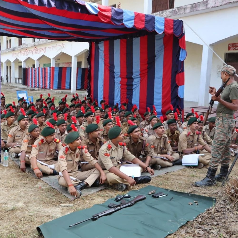 एनसीसी प्रशिक्षण शिविर:कैडेट्स ने सीखीं बाधाएं पार करने की तकनीक; फायरिंग प्रैक्टिस की