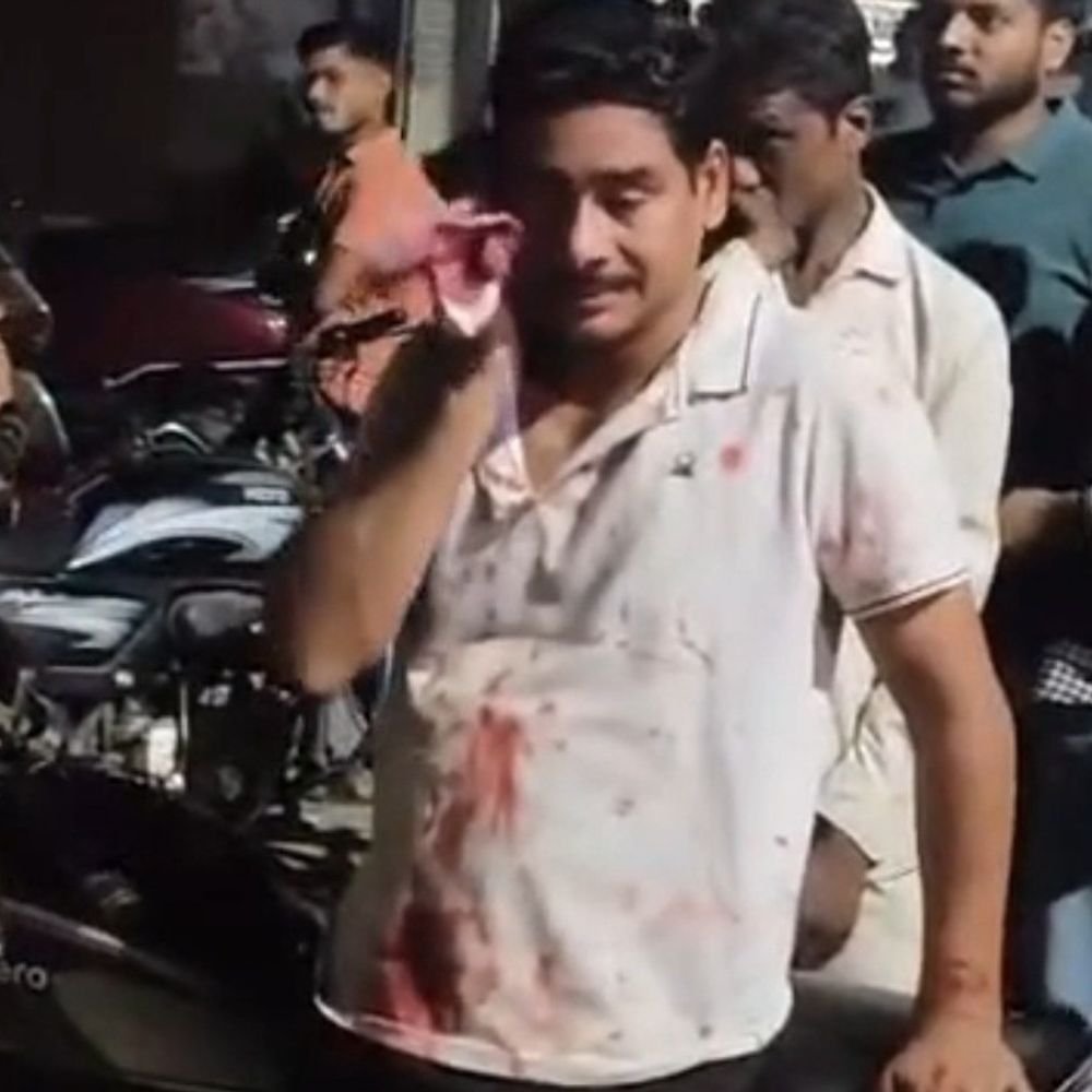 सिपाही की पिटाई पर पुलिस ने सिर्फ शांतिभंग की कार्रवाई:बदायूं में 24 घंटे तक दबाए रखा मामला, वीडियो पोस्ट होने पर खुलासा