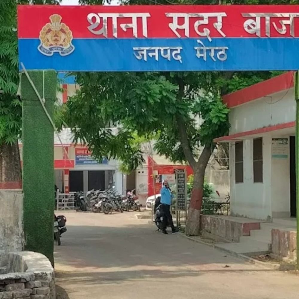 रोहटा रोड पर चोरी के वाहनों का गोदाम पकड़ा:सोहेल उर्फ शीला से जुड़ी बताई जा रही जगह से वाहन और कटे पार्ट्स बरामद