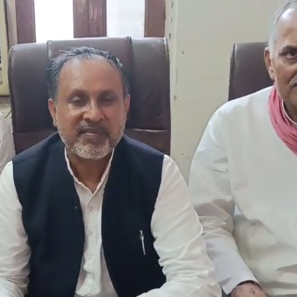 सत्ता में आए तो पुरानी पेंशन बहाल करेंगे:सपा शिक्षक MLC बोले - भाजपा के पास न विजन है न मिशन, पेपर लीक का मुद्दा उठाया