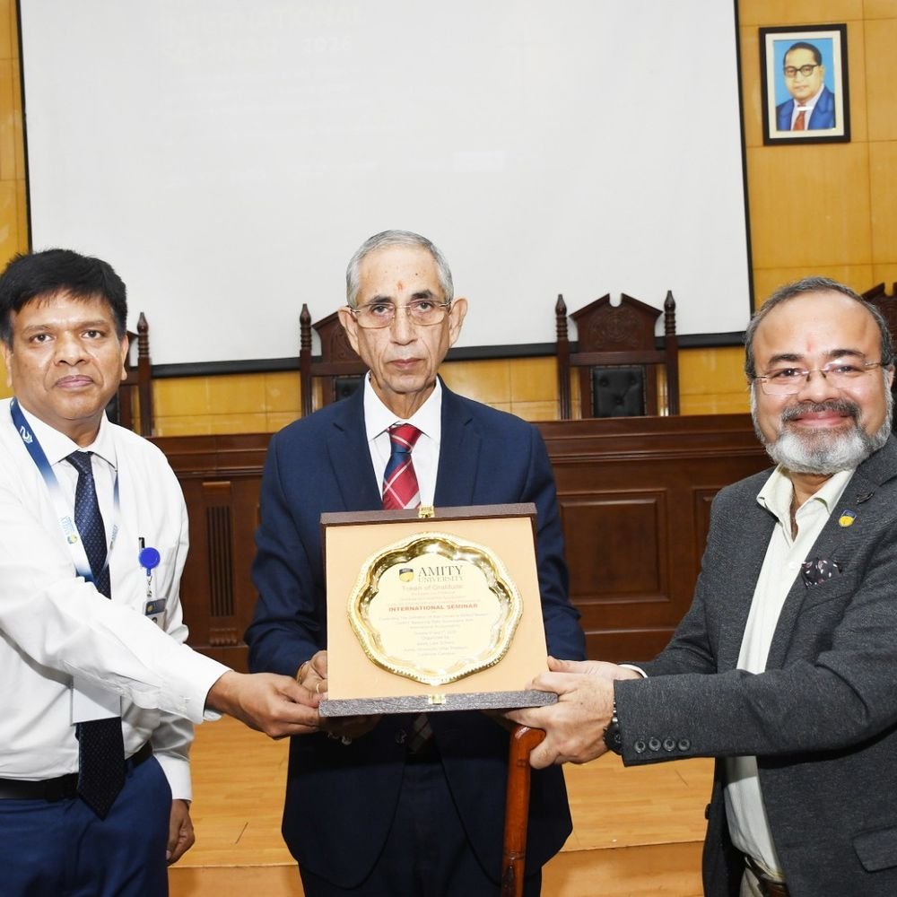 एमिटी लॉ स्कूल में अंतरराष्ट्रीय सेमिनार:न्यायमूर्ति ने कहा- अपराधों के लिए जिम्मेदारी तय करने में कानून की महत्वपूर्ण भूमिका
