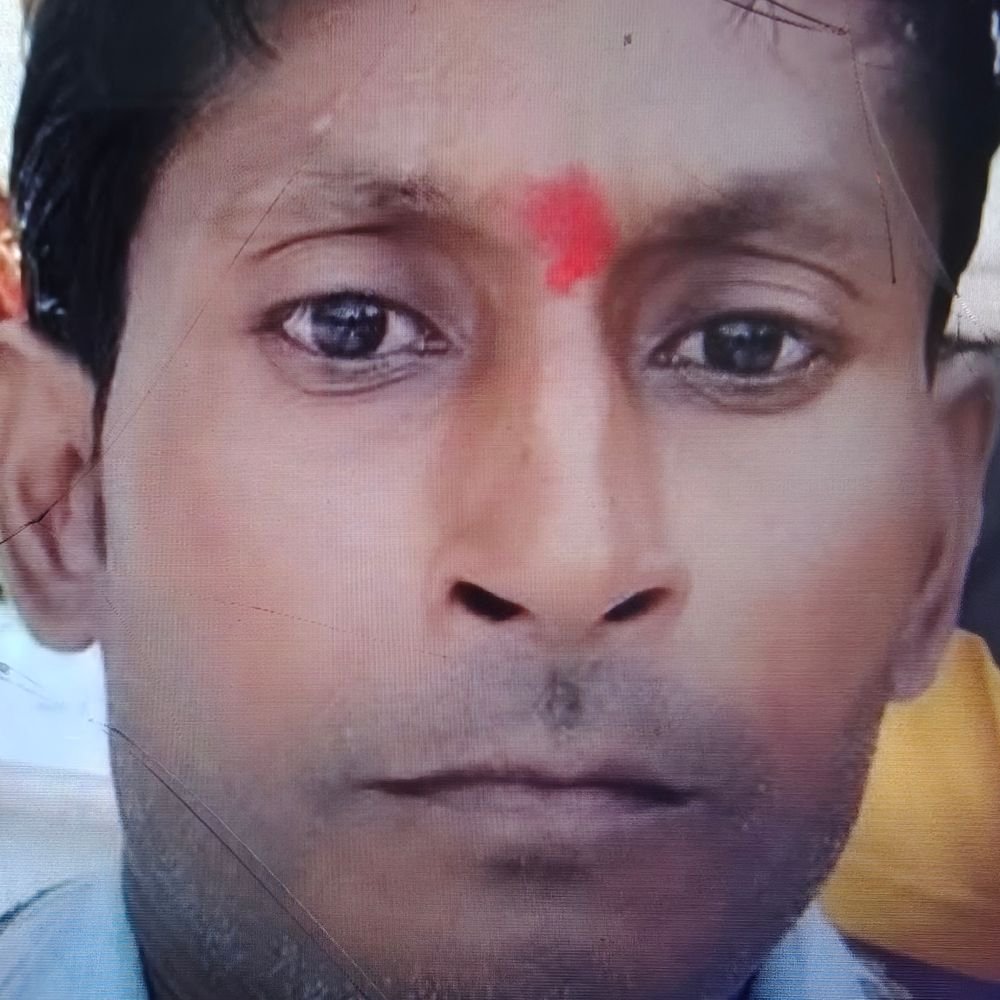 कानपुर में युवक ने फंदे से लटककर जान दी:पत्नी से विवाद के बाद उठाया कदम, कमरे में मिला शव; फॉरेंसिक टीम ने जुटाए साक्ष्य