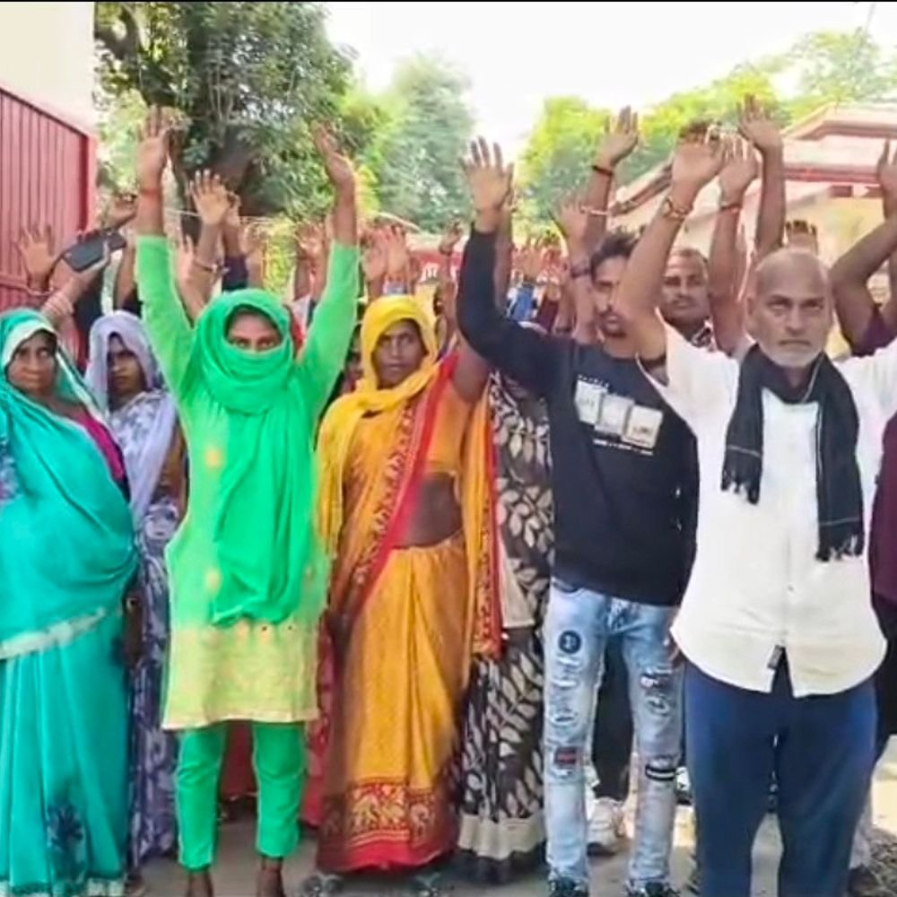 नाबालिग से दुष्कर्म मामले में पुलिस पर लापरवाही का आरोप:परिजनों ने एसपी से की शिकायत, समझौते का दबाव बनाने का भी आरोप