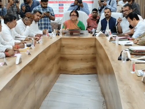 नगर निगम में 20 करोड़ के विकास कार्यों की मंजूरी:मंगल भवन से कन्वेंशनल सेंटर तक नगर आयुक्त से मांगा जवाब, 9 अक्टूबर को फिर बैठक