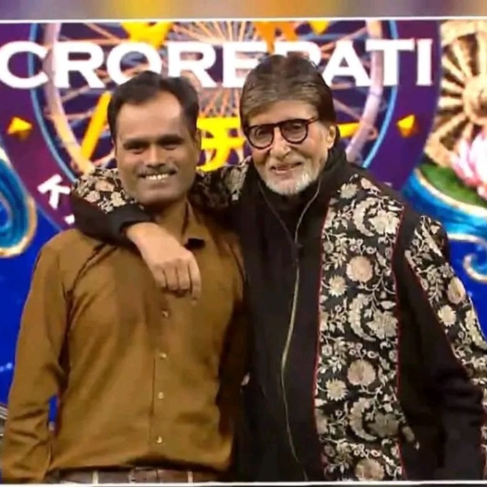 प्रतापगढ़ के चंद्र प्रकाश ने KBC में जीते 5 लाख:11वें सवाल पर बाहर, अमिताभ ने बाबू पट्टी में लाइब्रेरी खुलवाने का दिया भरोसा