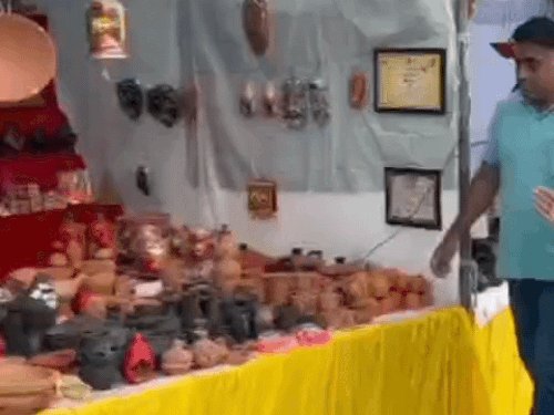 मेरठ में 1 नवंबर से सजेगा सात दिवसीय माटीकला मेला:दूसरे जिलों और राज्यों के कारीगर भी होंगे शामिल,  कारीगरों को मिलेंगे मुफ्त स्टॉल