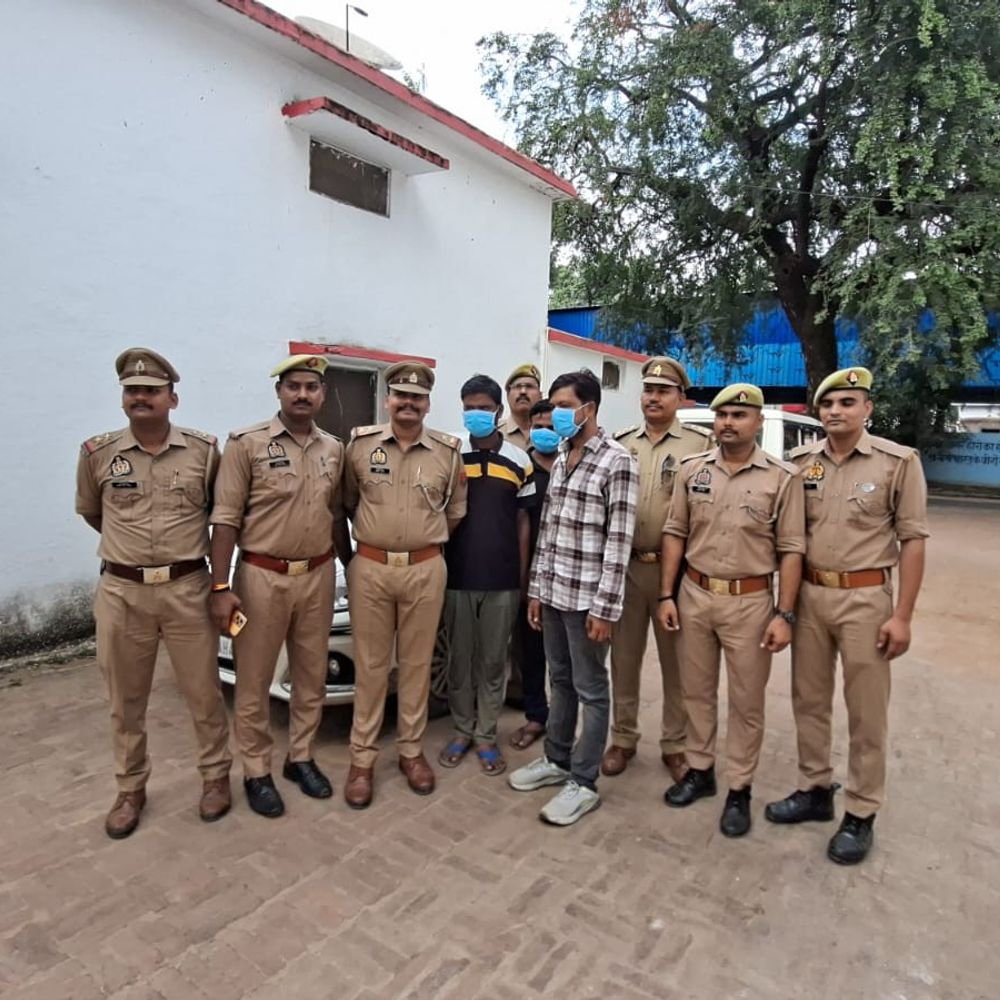शादी का झांसा देकर युवतियों से ऑनलाइन ठगी:जालौन में तीन आरोपी गिरफ्तार, फर्जी प्रोफाइल से इलाज के नाम पर रुपये मांगते थे