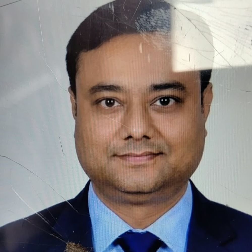 कंपाउंडर मौत मामला,सपा सांसद परिजन से मिले:बोले-पुलिसकर्मियों पर गैर इरादतन हत्या में FIR की मांग