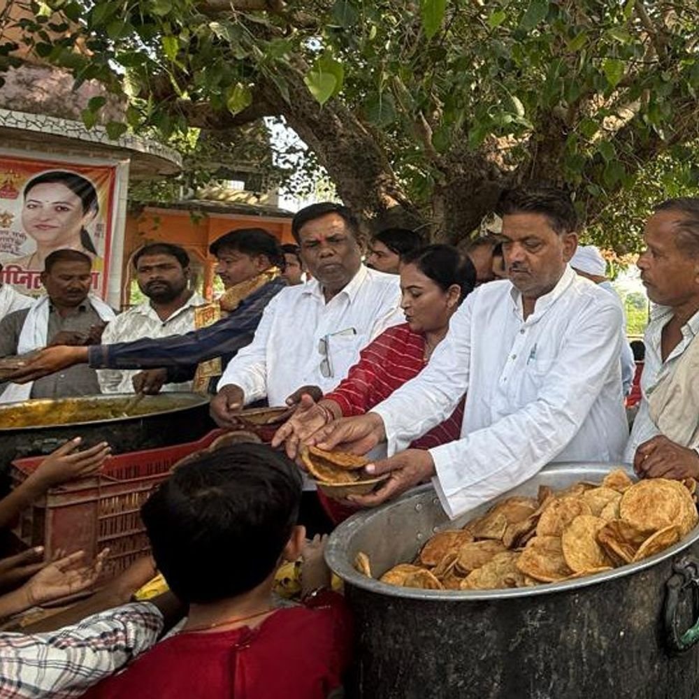 हथेही में क्षेमकली देवी मंदिर में भंडारा:सामाजिक एकता, सहयोग और सद्भाव की भावना को बढ़ाना देना उद्देश्य
