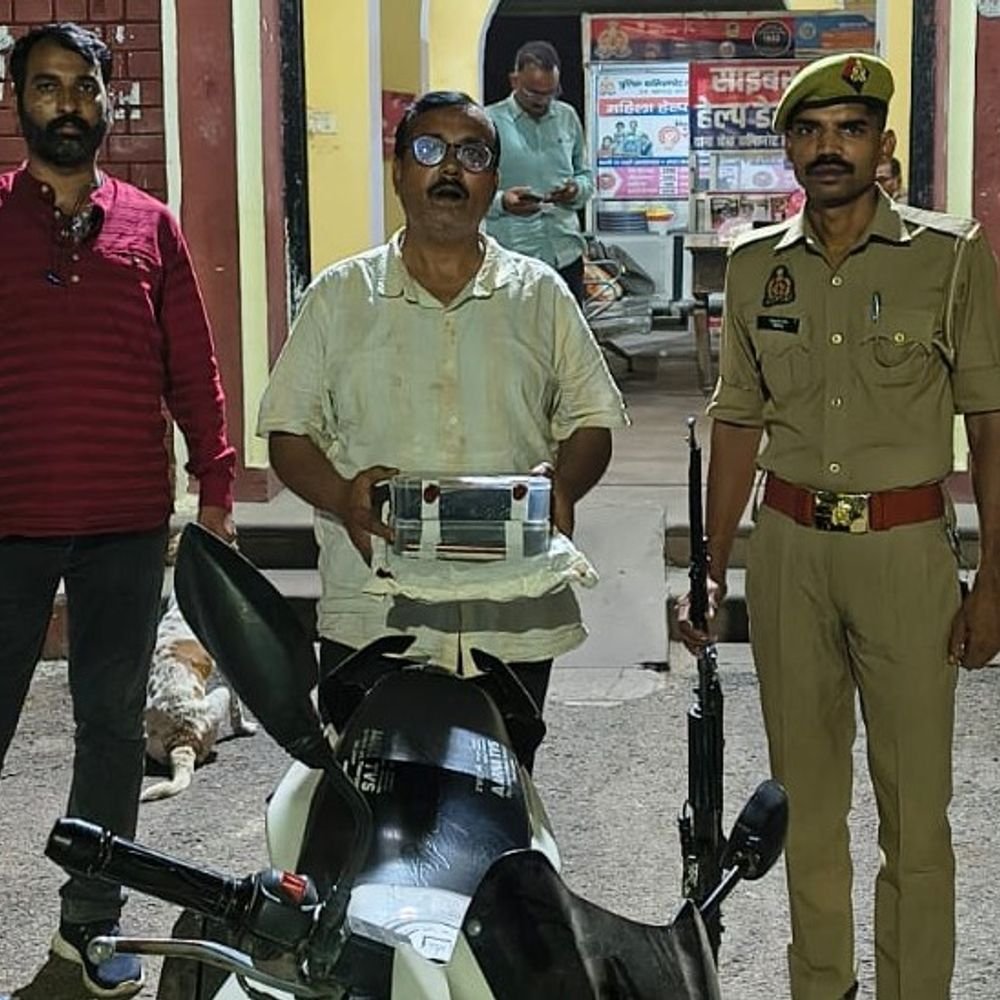 1.75 करोड़ की हेरोइन के साथ तस्कर गिरफ्तार:प्रयागराज में सप्लाई देने जा रहा था, ANTF ने लखनऊ के चौक इलाके से पकड़ा