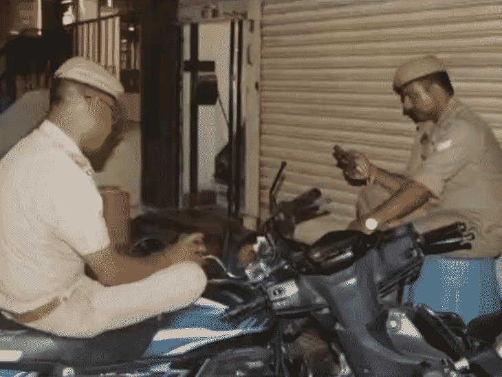 गोरखपुर सराफा बाजार में DRI का छापा:सोना-चांदी गलाने की सूचना पर कार्रवाई, टीम ने पुराना लेनदेन का रिकॉर्ड खंगाला