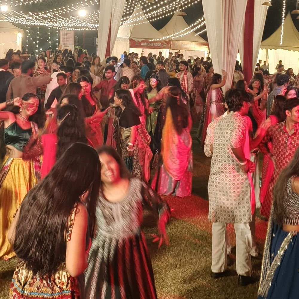 लखनऊ में गुरुवार शाम से डांडिया-गरबा की धूम शुरू:यूपी दर्शन पार्क में 'द ग्रेट गरबा फेस्टिवल' का आगाज, 19 अक्टूबर तक चलेगा