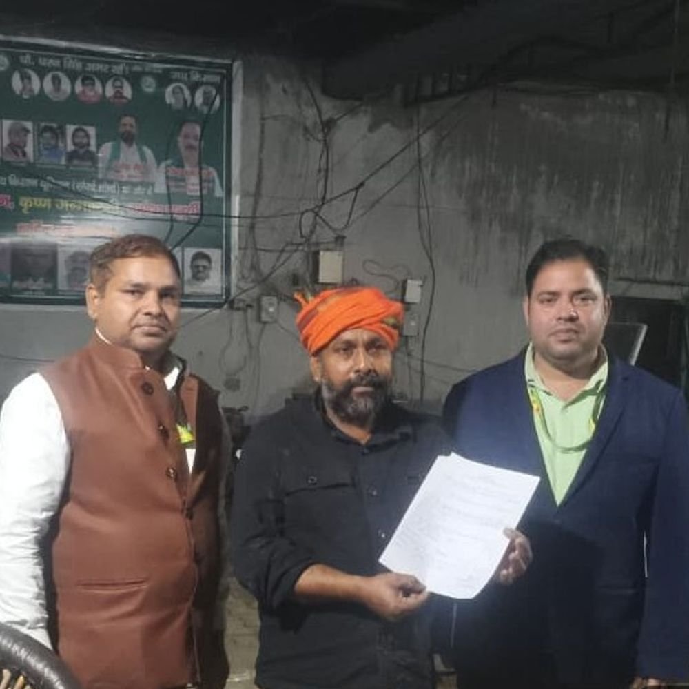 सहारनपुर में खाद्य सुरक्षा विभाग की छापेमारी:किसान डेयरी से मावे का नमूना लिया, मिलावट की आशंका पर जांच के लिए प्रयोगशाला भेजा