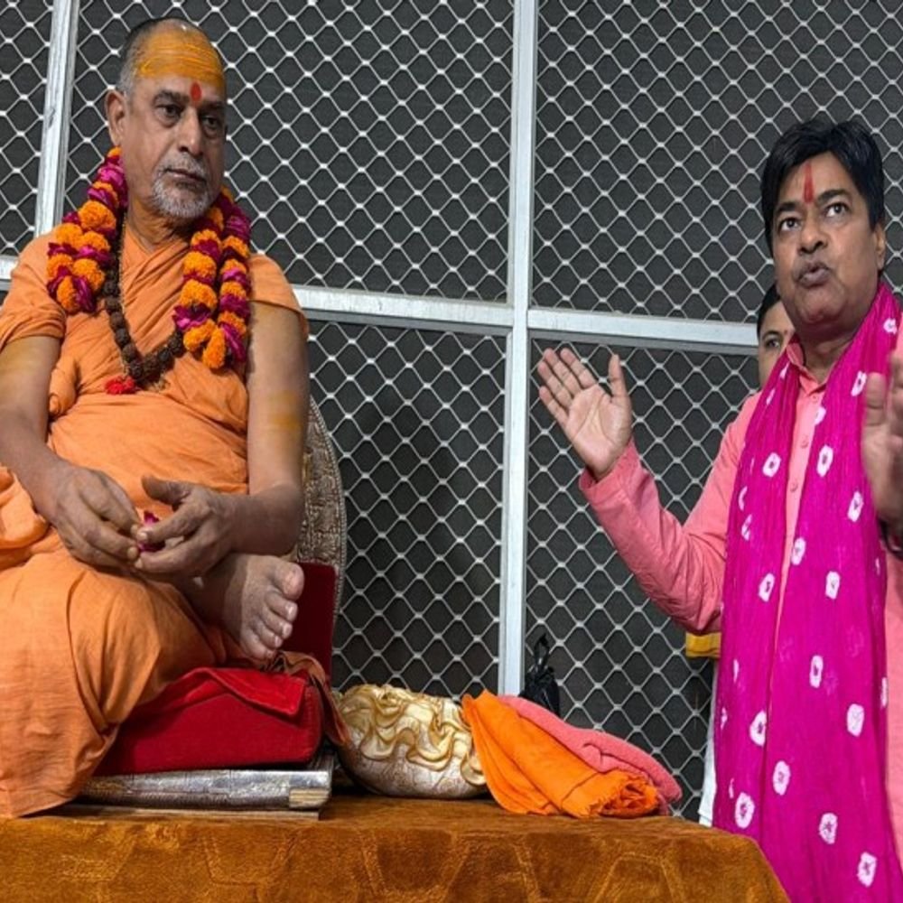 शंकराचार्य बोले- नष्ट किए गए मंदिर हमें वापस मिलने चाहिए:वृंदावन में कृष्ण जन्मभूमि केस के पक्षकार से मिले स्वामी सदानंद सरस्वती
