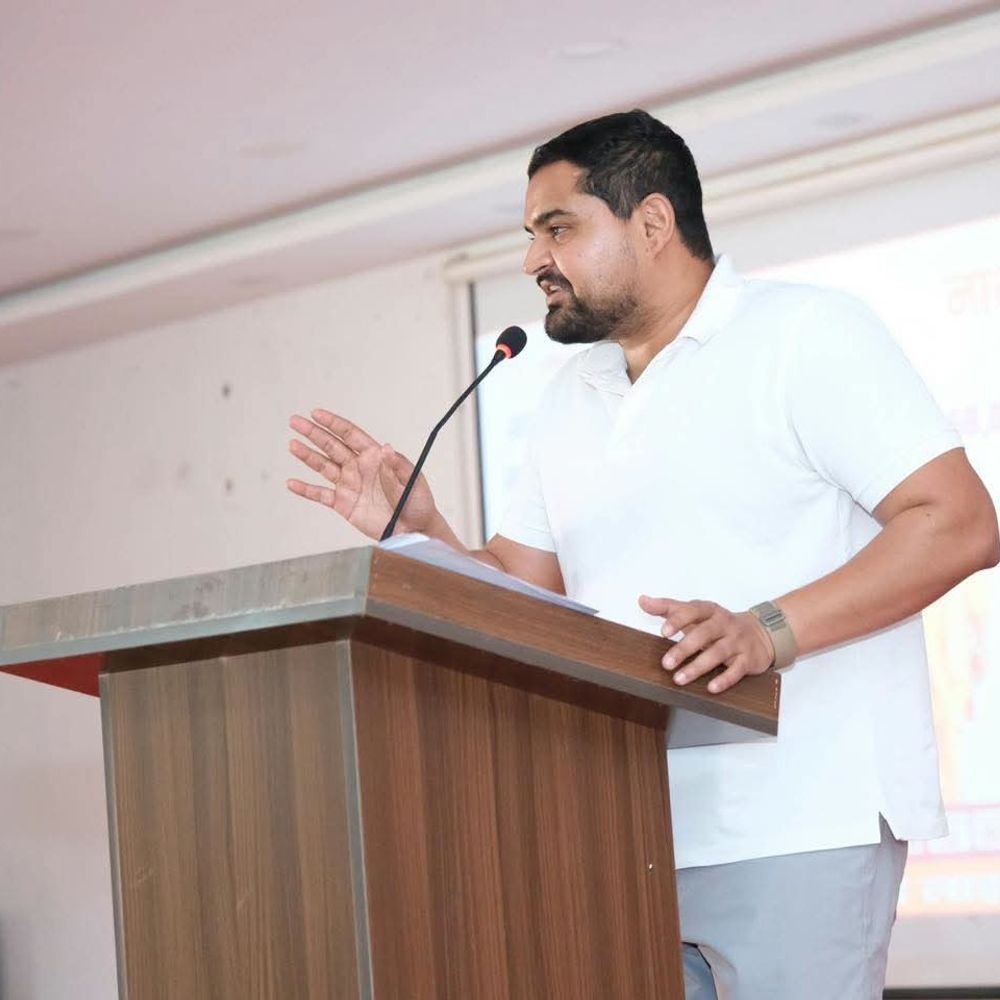 ‘पहले माफिया राज था, अब योगी राज में सब अच्छा’:गोंडा में प्रतीक भूषण बोले- कानून व्यवस्था को लेकर योगी सरकार का नजरिया पूरे देश के लिए उदाहरण