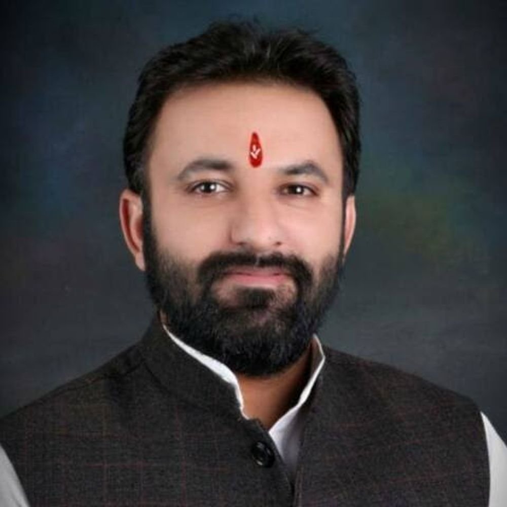 आगरा में जनसमस्याओं पर सपा ने प्रशासन को दी चेतावनी:नितिन कोहली बोले- समाधान नहीं हुआ तो सड़क पर उतरेंगे